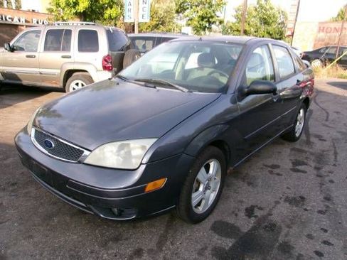 Used 2007 Ford Focus ZX4 Sedan image 2