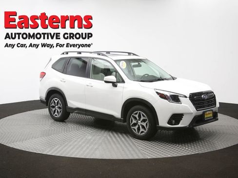 Used 2022 Subaru Forester Premium AWD/4WD image 52