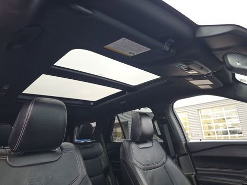 Used 2023 Ford Explorer ST w/ Equipment Group 401A image 11