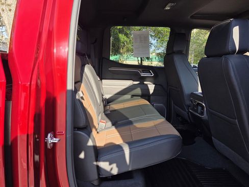 Used 2026 Chevrolet Silverado 1500 High Country w/ High Country Premium Package AWD/4WD image 22
