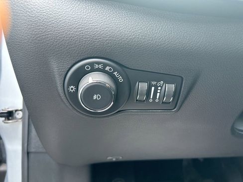Used 2024 Jeep Compass Limited AWD/4WD image 23