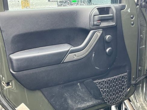 Used 2015 Jeep Wrangler Sport image 6