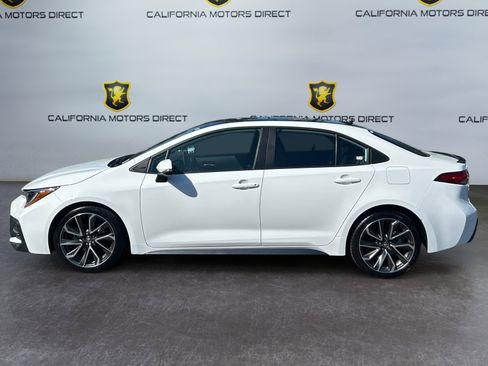 Used 2022 Toyota Corolla XSE w/ Carpet Mat Package (TMS) FWD image 2