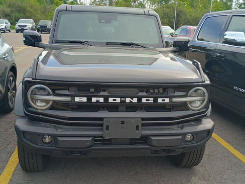 Used 2024 Ford Bronco Outer Banks AWD/4WD image 2