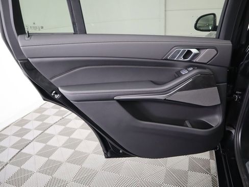 New 2026 BMW X7 xDrive40i image 28