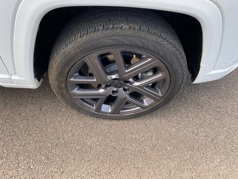 Used 2025 Jeep Compass Limited w/ Driver Assist Group I AWD/4WD image 9