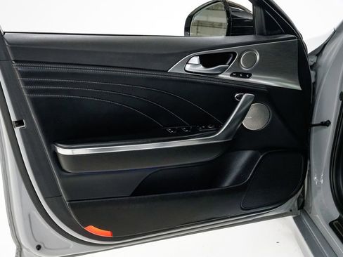 Used 2023 Kia Stinger GT2 image 9