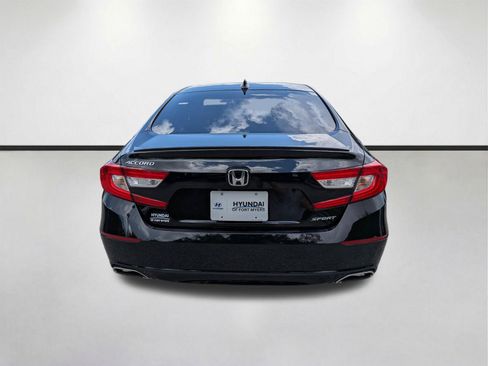 Used 2021 Honda Accord Sport image 5