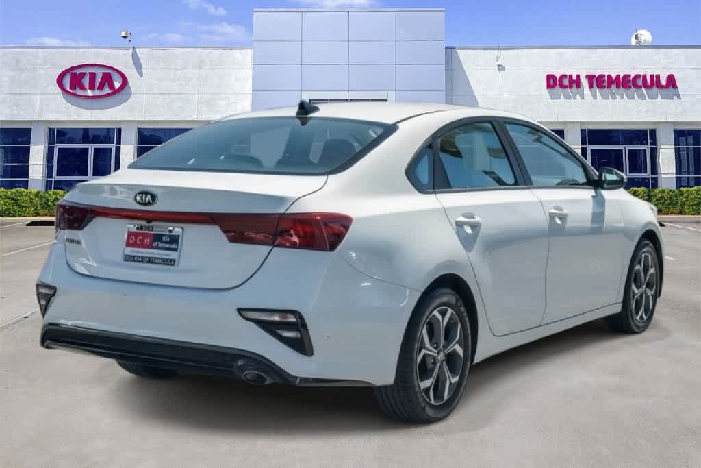 Used 2020 Kia Forte LXS FWD image 4