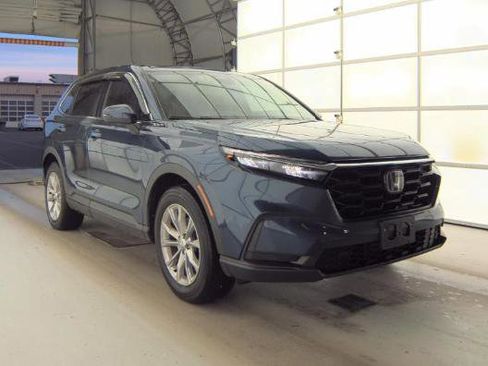 Used 2023 Honda CR-V EX image 3