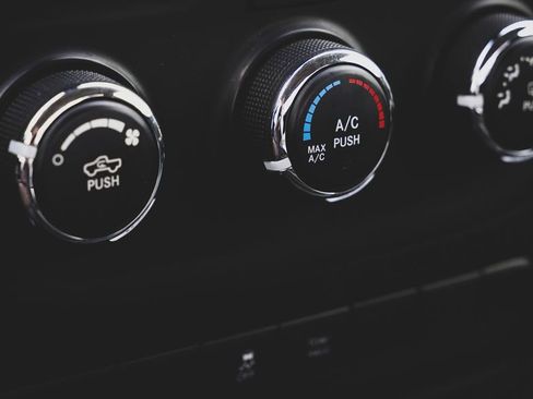 Used 2013 RAM 1500 Express AWD/4WD image 11