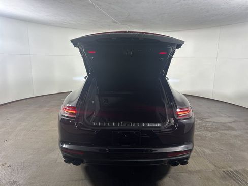 Used 2018 Porsche Panamera Turbo image 27