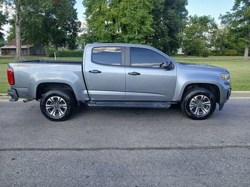 Used 2022 Chevrolet Colorado Z71 w/ Safety Package RWD image 10