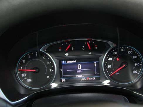Used 2020 Chevrolet Equinox LT FWD image 13