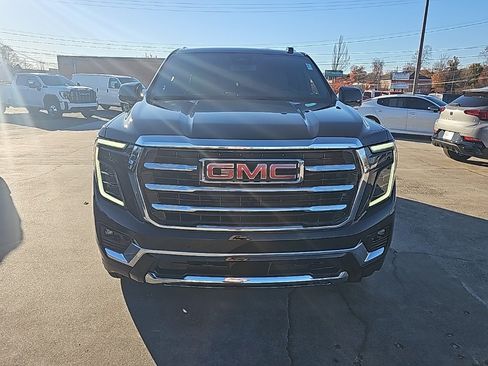 New 2026 GMC Yukon Elevation image 3