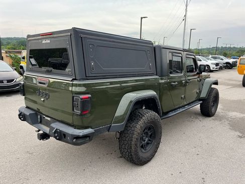 Used 2022 Jeep Gladiator Sport AWD/4WD image 4
