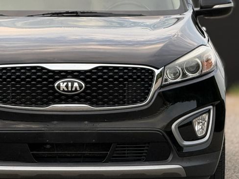Used 2017 Kia Sorento EX w/ EX Advanced Touring Package FWD image 12