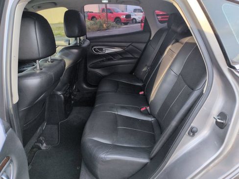 Used 2013 INFINITI M37 w/ Premium Pkg RWD image 26