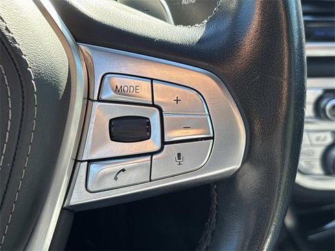 Used 2019 BMW 740i xDrive image 29