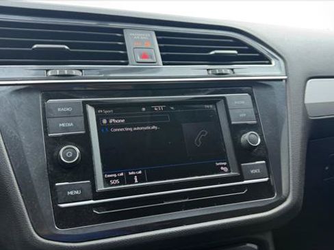 Used 2020 Volkswagen Tiguan S w/ 3rd Row Seat Package AWD/4WD image 28
