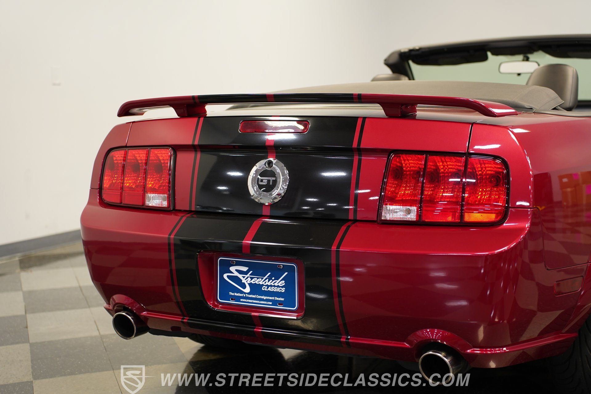 Used 2006 Ford Mustang GT RWD image 27