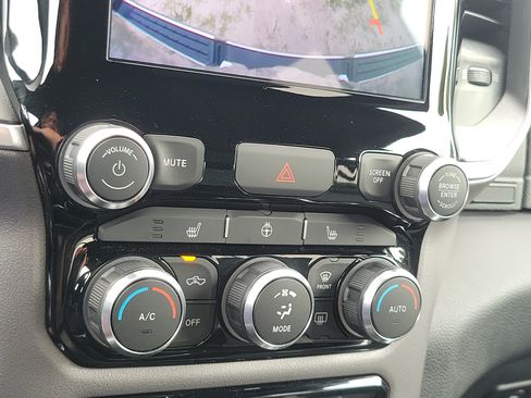 Used 2023 RAM 1500 Big Horn AWD/4WD image 22