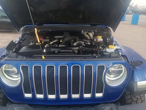 Used 2018 Jeep Wrangler Unlimited Sahara image 31