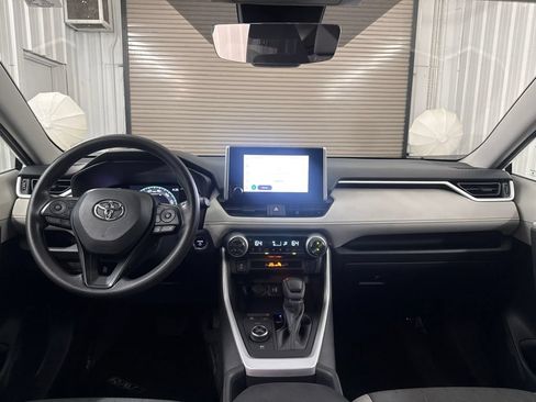 Used 2025 Toyota RAV4 XLE w/ Convenience Package AWD/4WD image 16