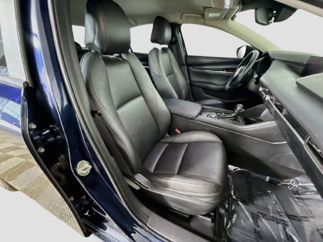 Used 2020 MAZDA MAZDA3 Sedan w/ Select Package FWD image 28