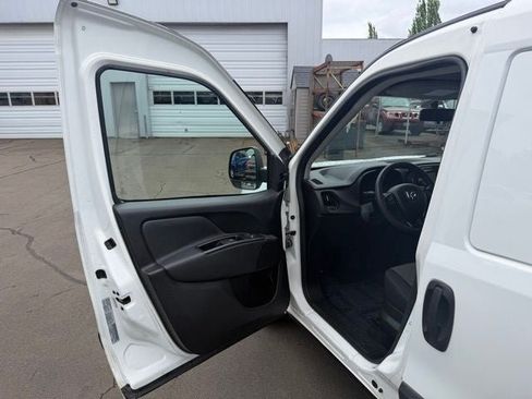 Used 2018 RAM ProMaster City Tradesman FWD image 9