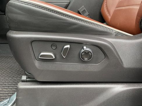 Used 2024 GMC Sierra 1500 Denali Ultimate image 10