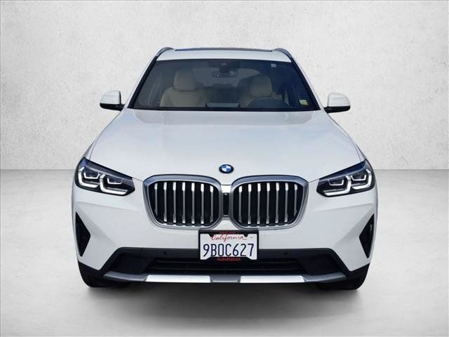 Used 2022 BMW X3 xDrive30i AWD/4WD image 2