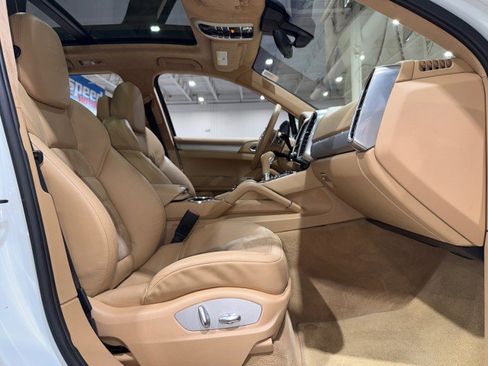 Used 2013 Porsche Cayenne GTS image 65