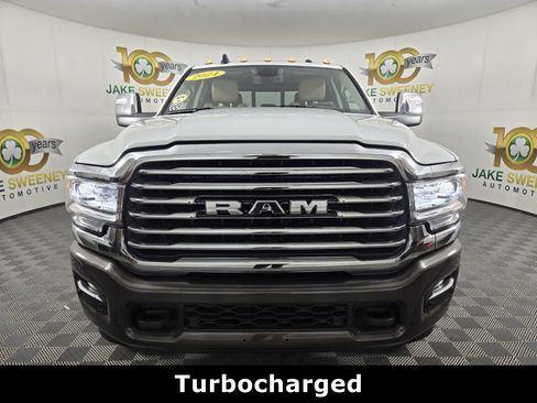 Used 2024 RAM 3500 Limited image 3