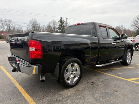 Used 2011 Chevrolet Silverado 1500 LT w/ Regional Value Package image 6