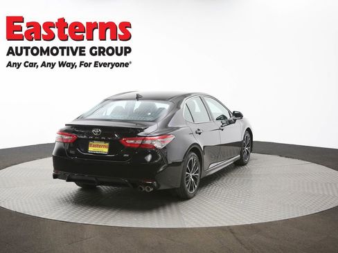 Used 2019 Toyota Camry SE image 37