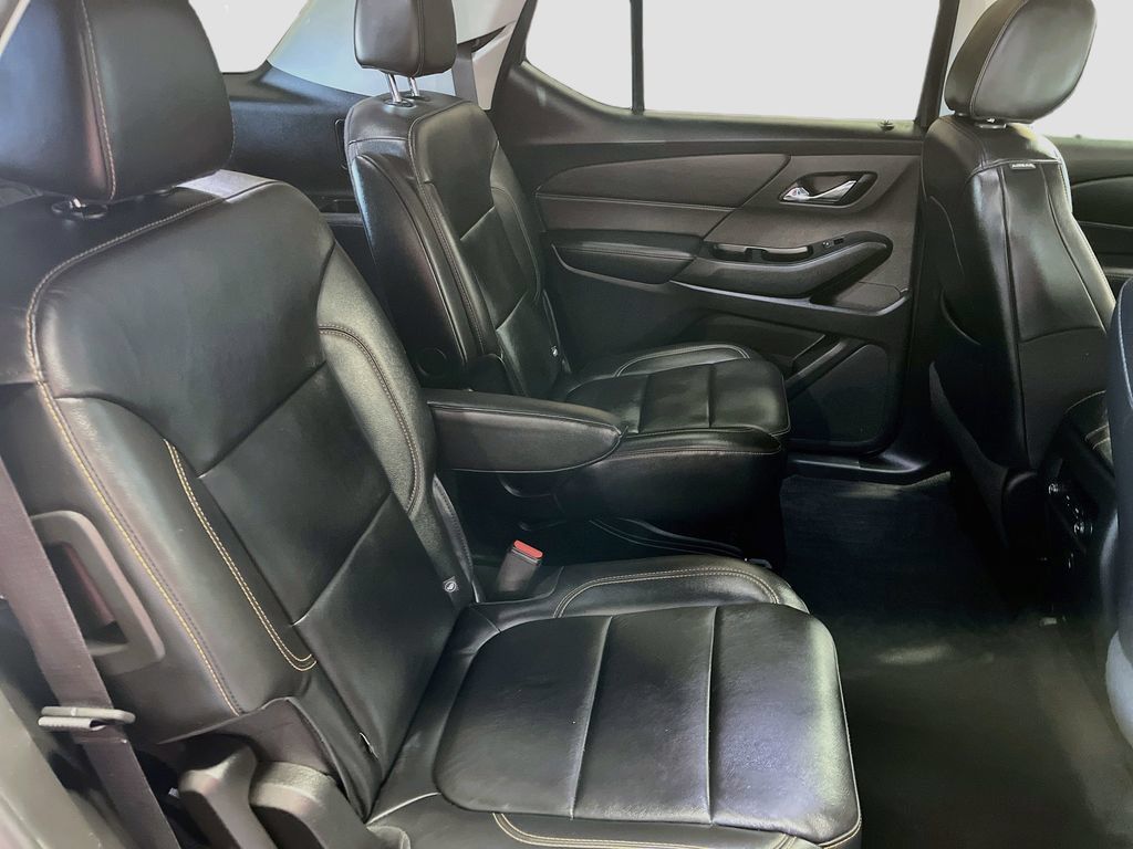 Used 2019 Chevrolet Traverse LT AWD/4WD image 28