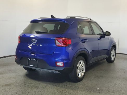 Used 2020 Hyundai Venue SEL w/ Convenience Package image 6