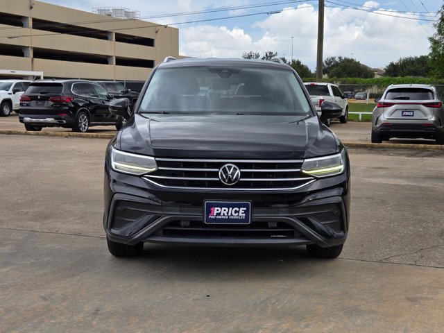 Used 2022 Volkswagen Tiguan SE FWD image 2