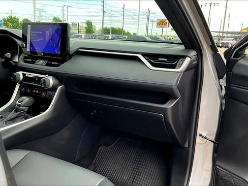 Used 2024 Toyota RAV4 XSE image 19