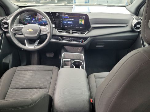 Used 2025 Chevrolet Equinox LT AWD/4WD image 14