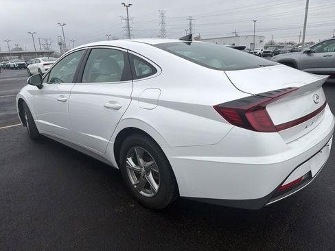 Used 2023 Hyundai Sonata SE w/ Preferred Accessory Package image 2