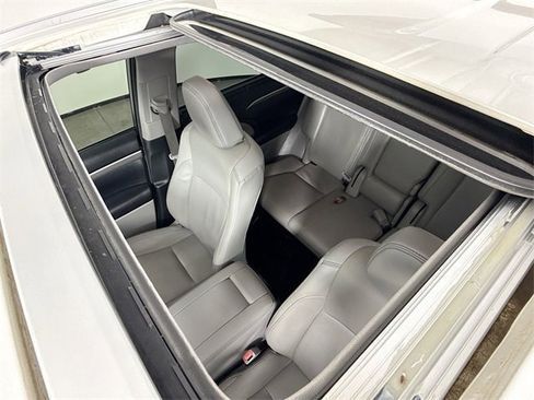 Used 2017 Toyota Highlander Limited image 22