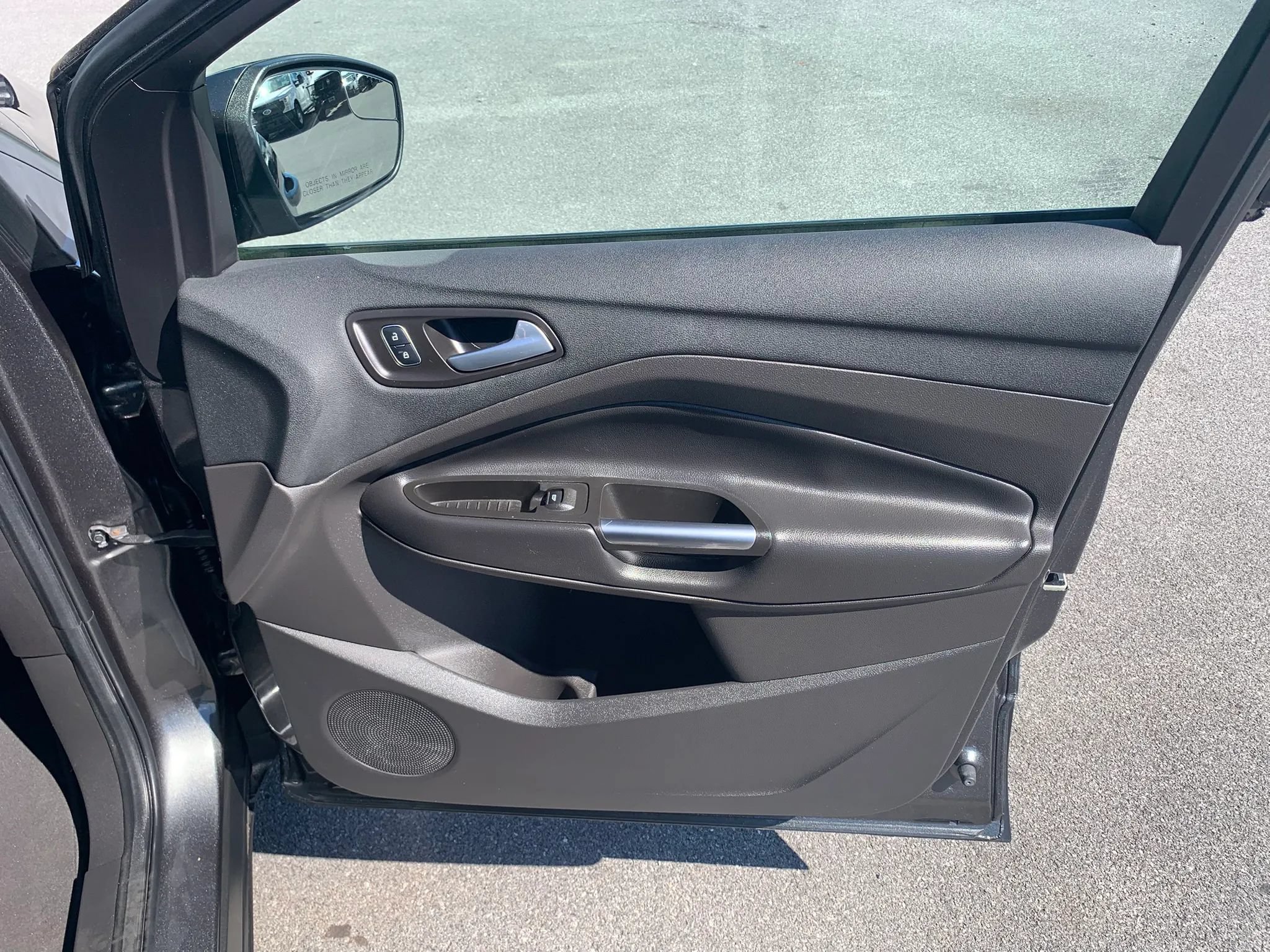Used 2017 Ford Escape SE AWD/4WD image 22