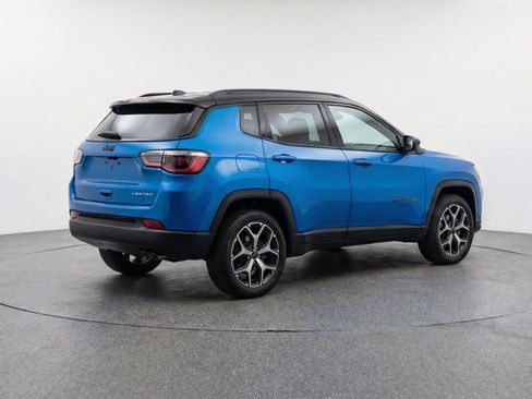 Used 2025 Jeep Compass Limited AWD/4WD image 9