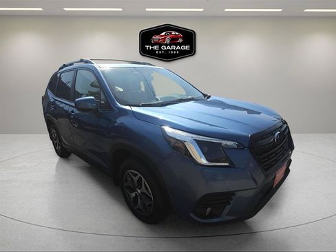 Used 2022 Subaru Forester Premium AWD/4WD image 7