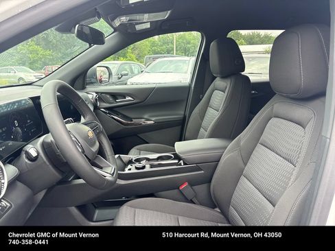 New 2027 Chevrolet Equinox LT AWD/4WD image 11