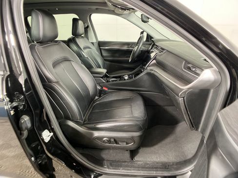 Used 2023 Jeep Grand Cherokee L Limited w/ Black Appearance Package image 6