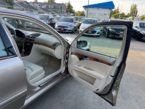 Used 2003 Mercedes-Benz E 320 Sedan image 18