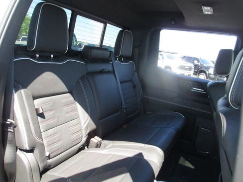 Used 2022 GMC Sierra 1500 AT4X AWD/4WD image 27